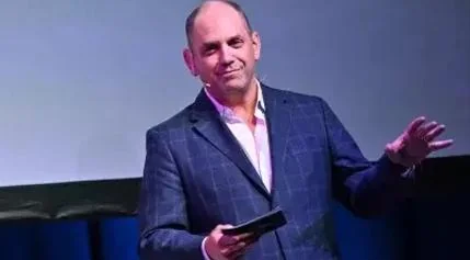 Atlanta Journal-Constitution's CEO Departs Amidst Digital Transformation Challenges