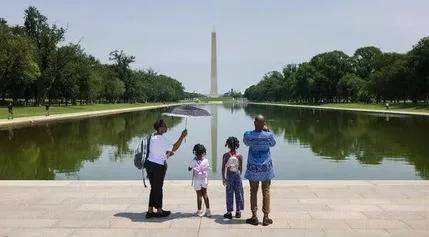 Lincoln Memorial Reflecting Pool Undergoing Costly Renovation